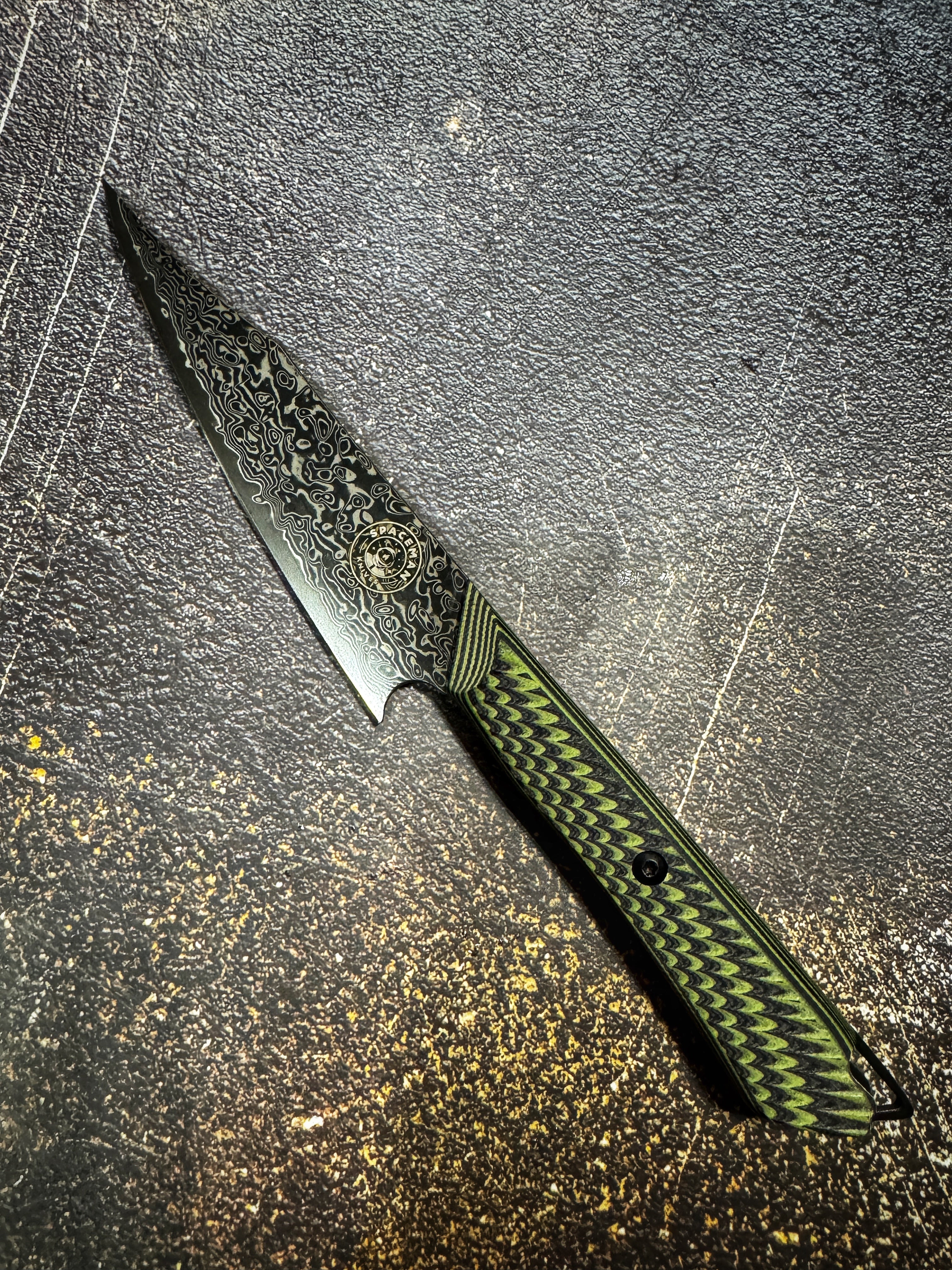 Gravity Series Utility Knife