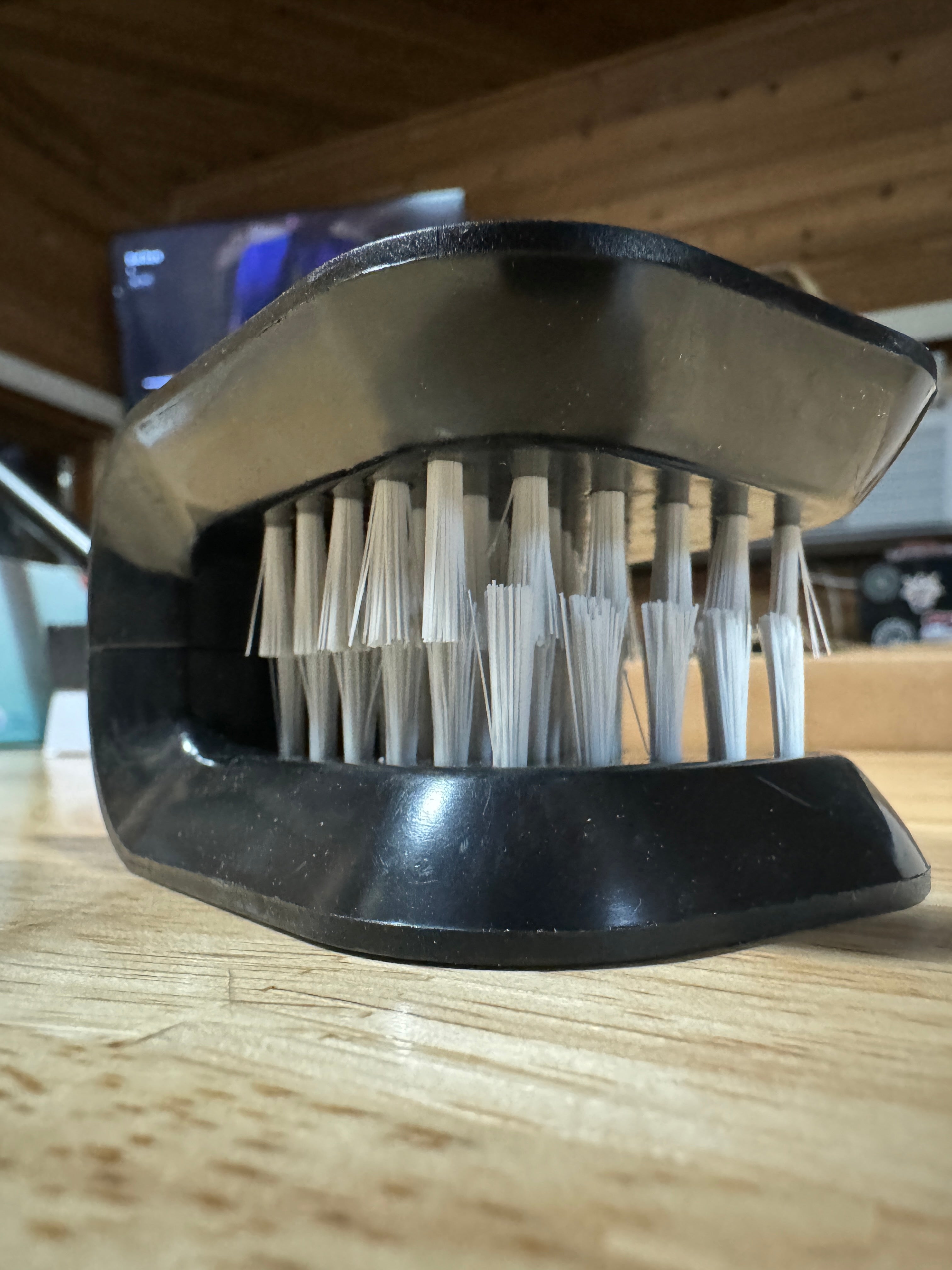 Spaceman Knife Scrubber