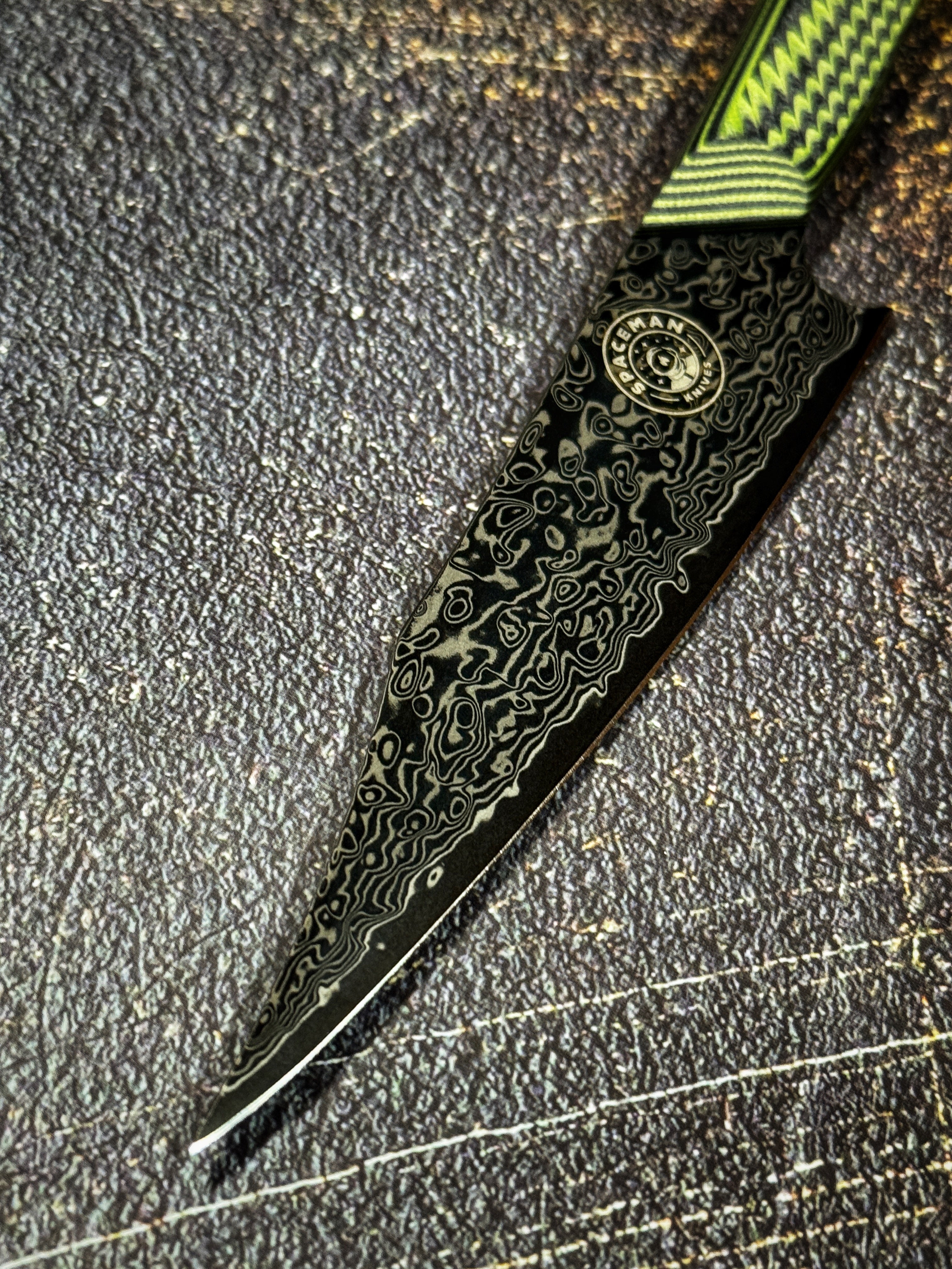 Gravity Series Utility Knife