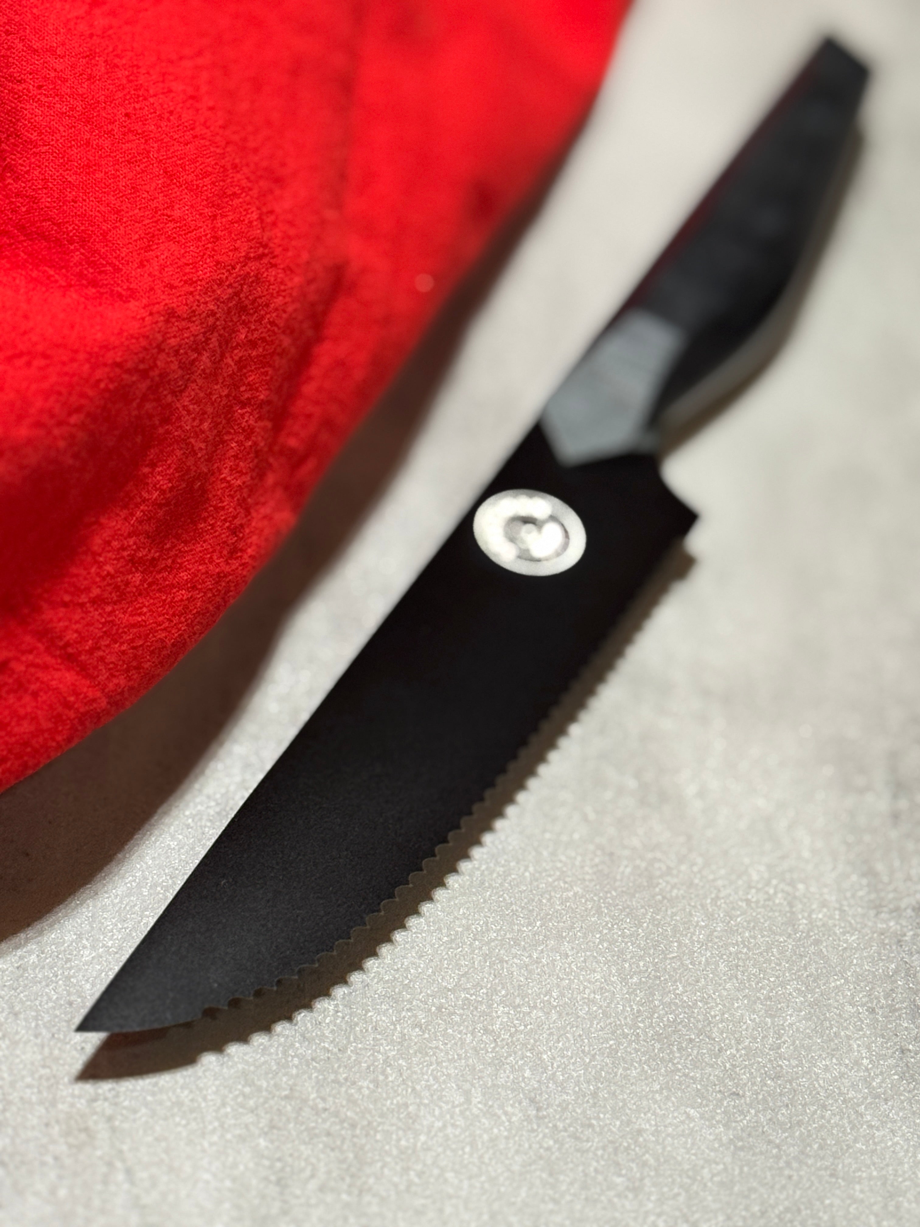 Dark Matter Serrated Utility Knife – 5"