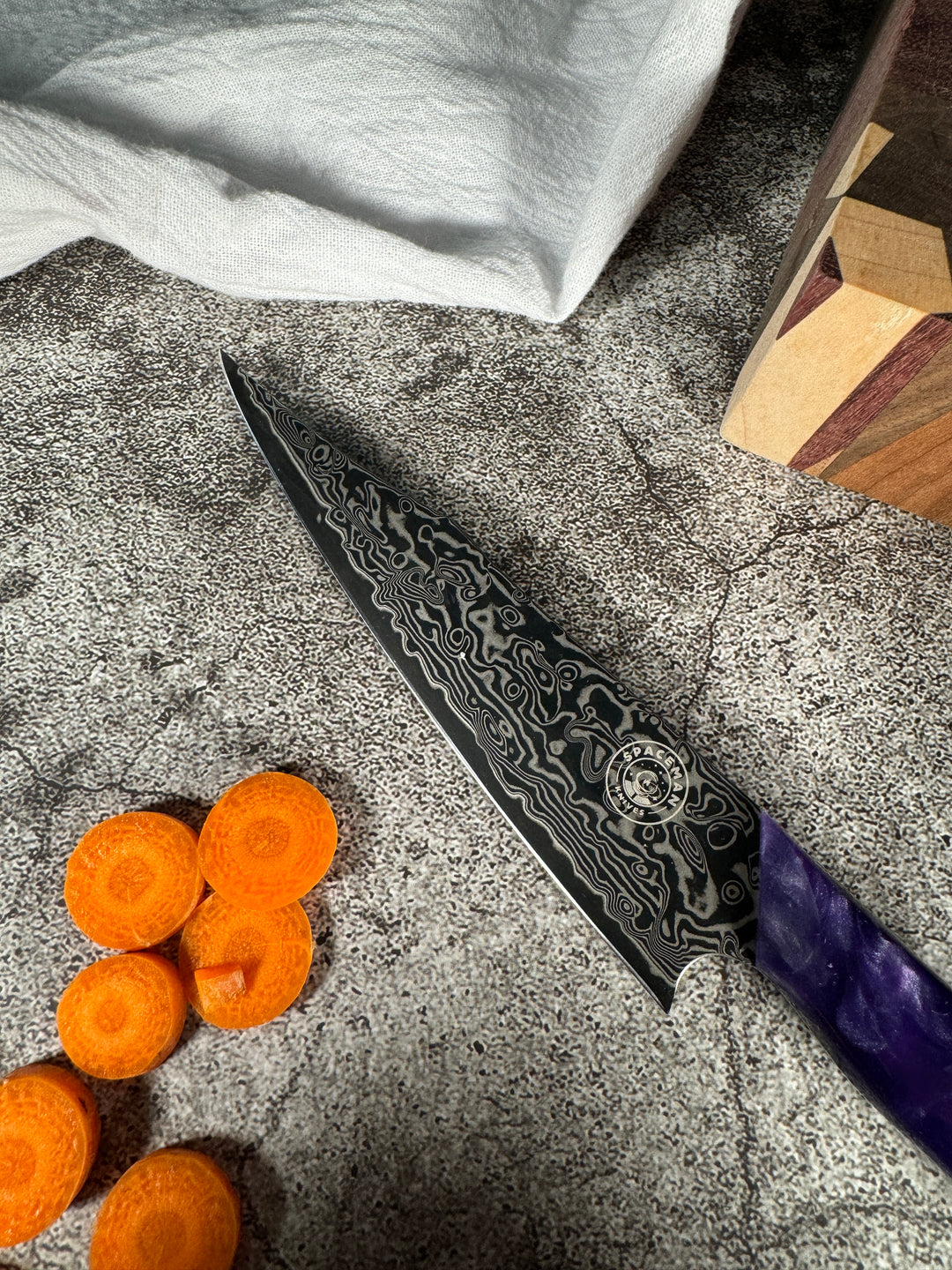 Gravity Series Utility Knife