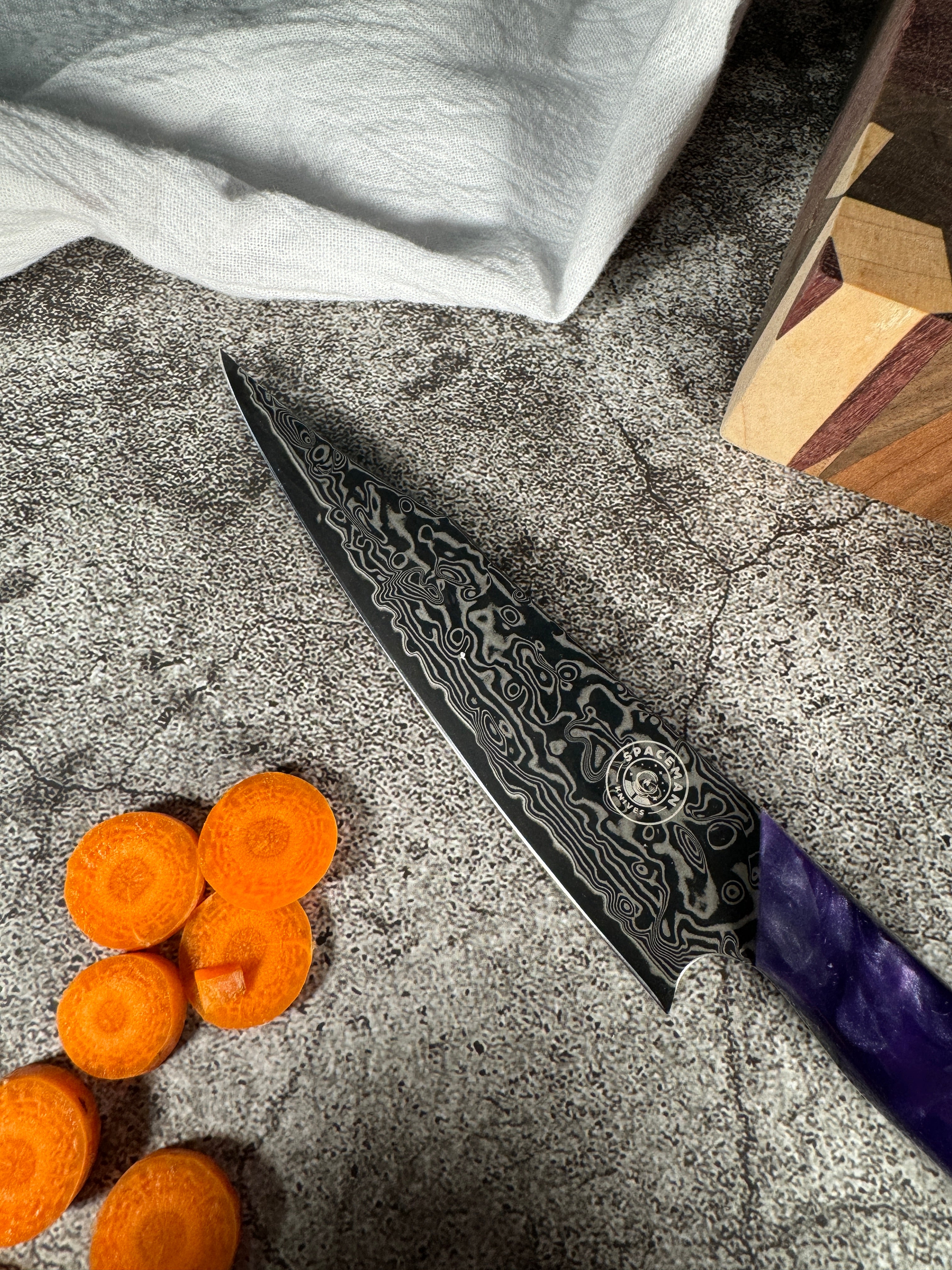 Gravity Series Utility Knife