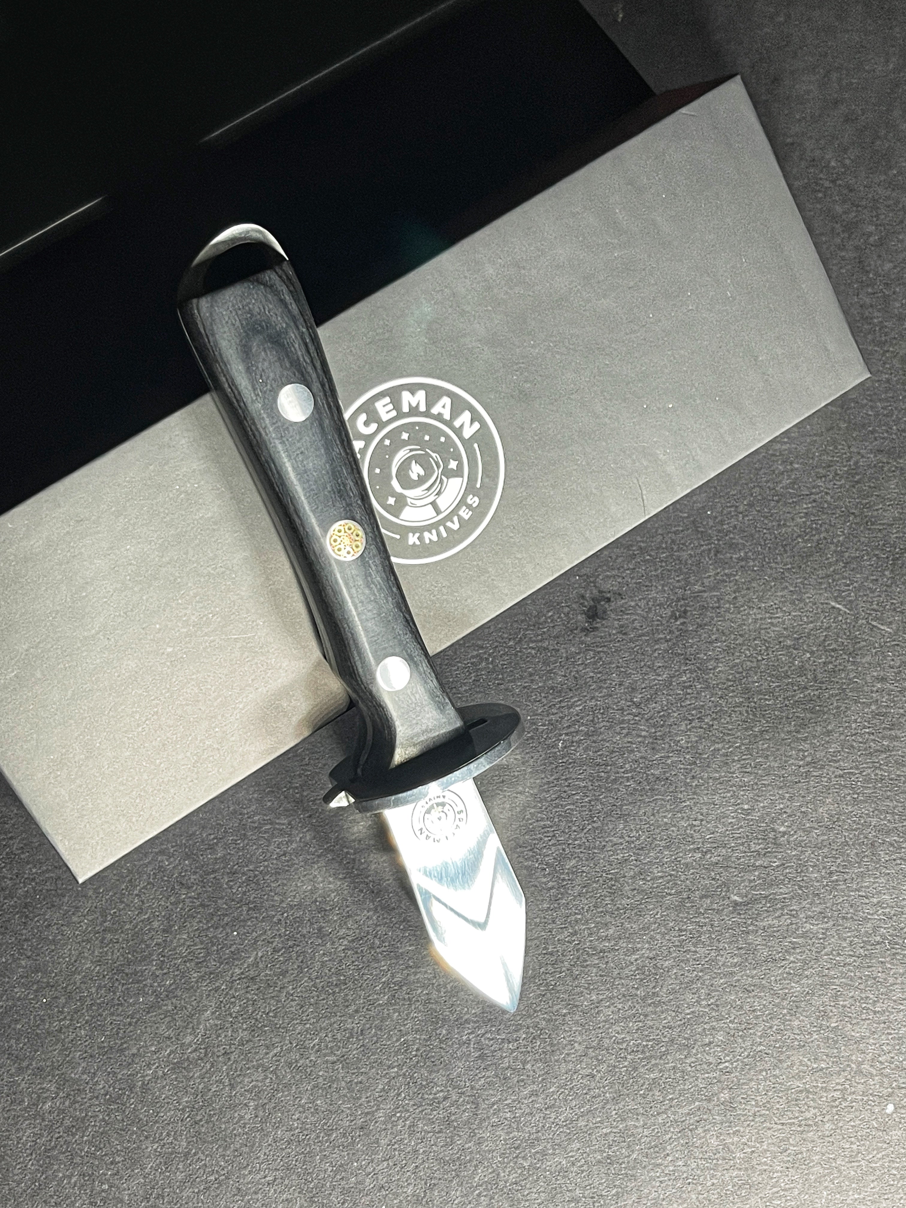 Space Shucker Oyster Knife